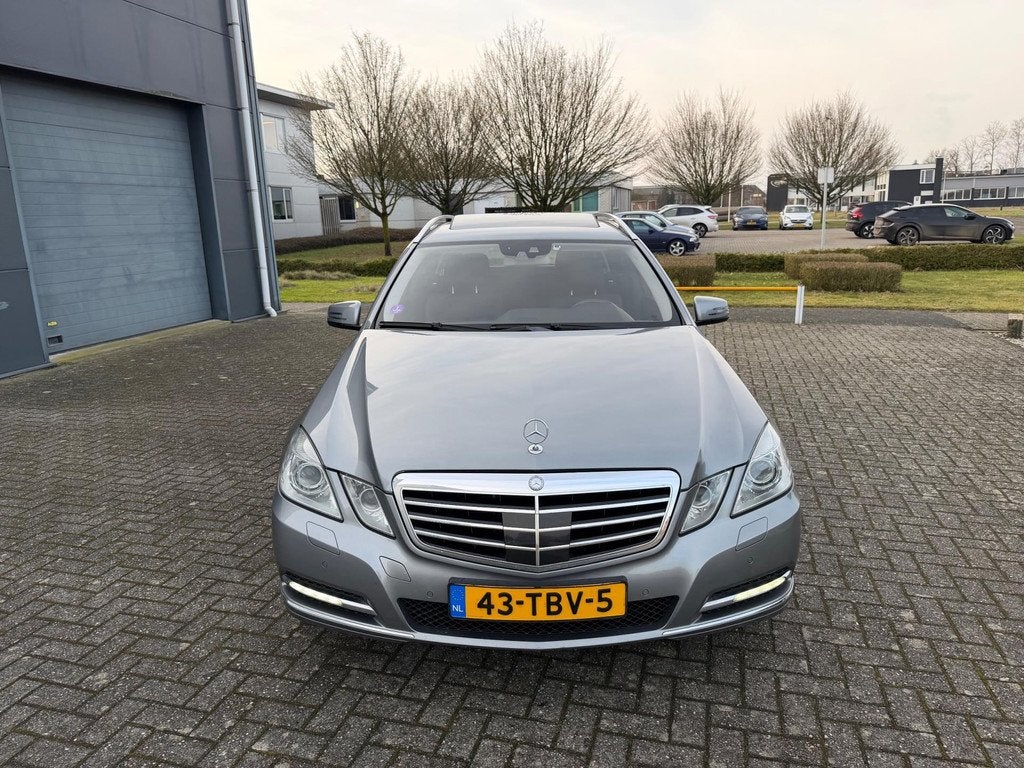 Mercedes-Benz E-klasse Estate 250 CGI Business Class Avantga, Euro 5, Achterwielaandrijving, Gebruikt, Zwart