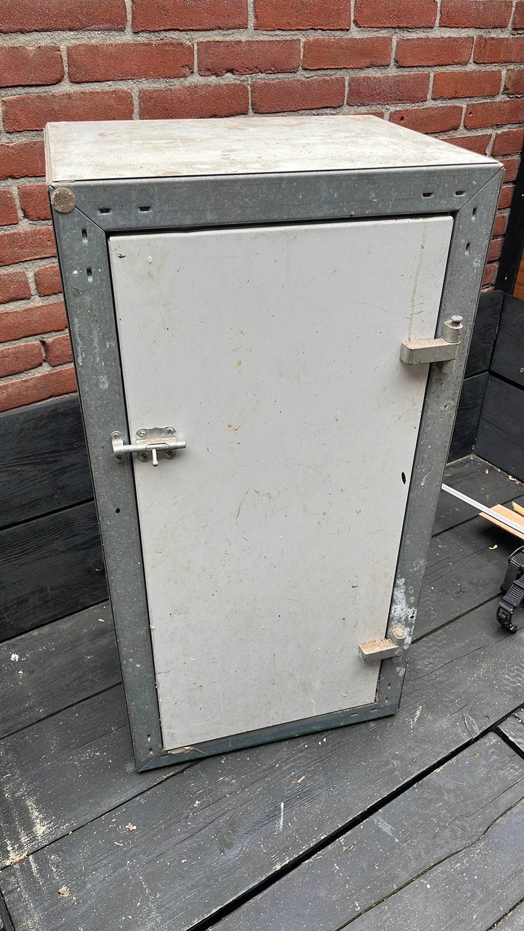 Metalen kastje, Ophalen of Verzenden, Gebruikt