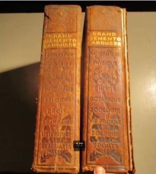 2 Mooi Oude Franstalige Boeken - Grand Memento Larousse, Antiek en Kunst, Antiek | Boeken en Bijbels, Ophalen of Verzenden