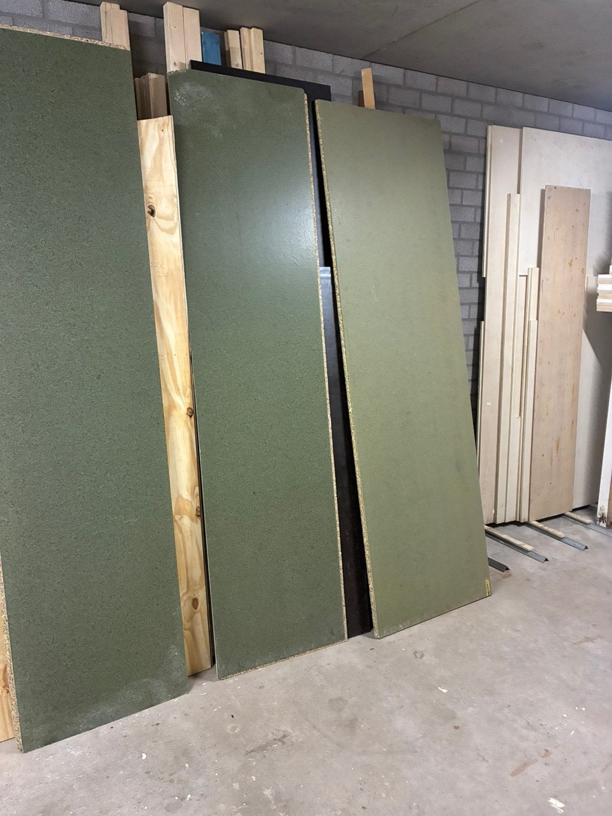 Te koop spaan plaat groen 18 mm, Doe-het-zelf en Verbouw, Platen en Panelen, Ophalen, Zo goed als nieuw, Hout, Minder dan 20 mm
