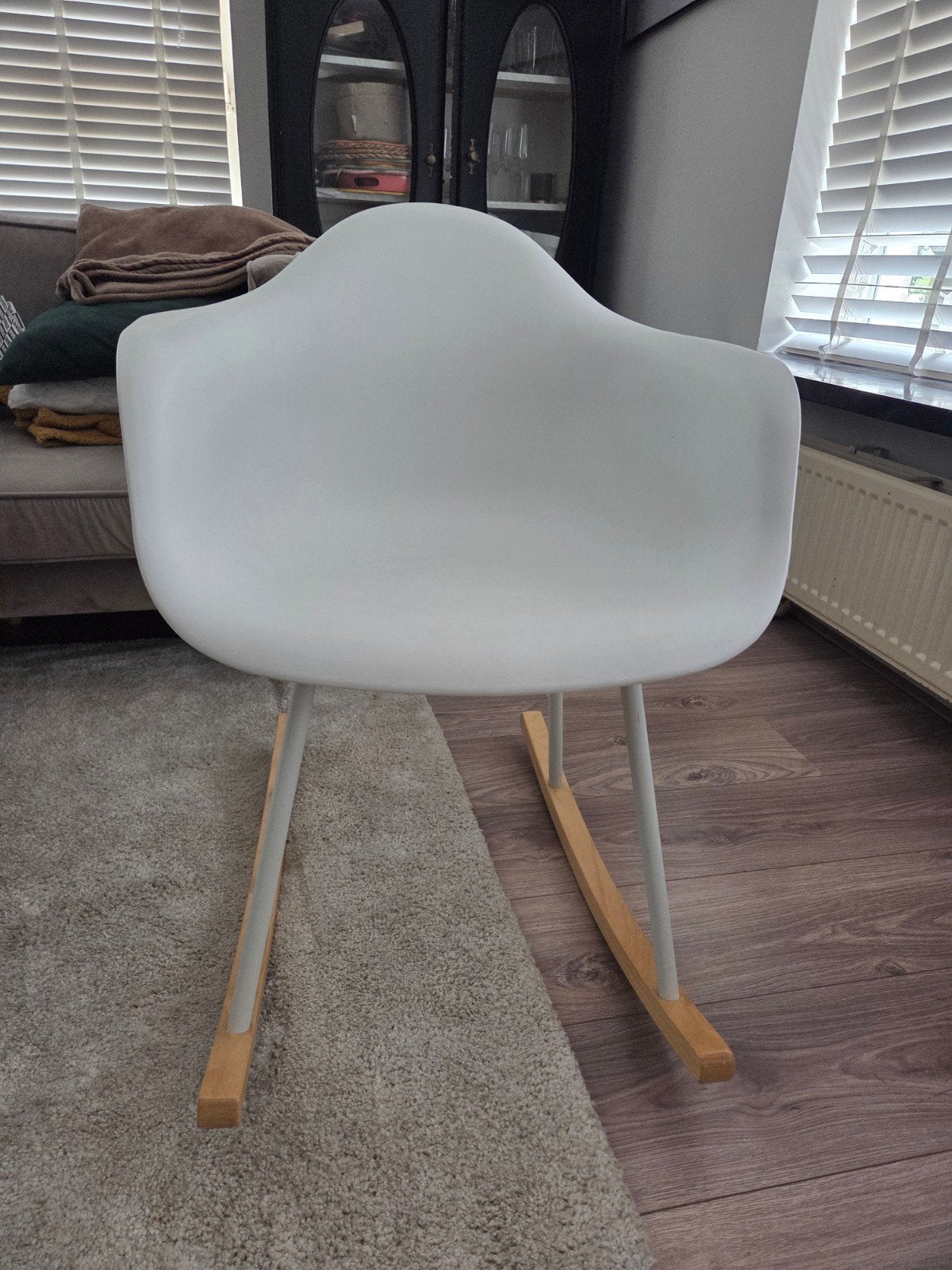 Comfortabele schommelstoel voor babykamer, Ophalen of Verzenden, Zo goed als nieuw, Stoel