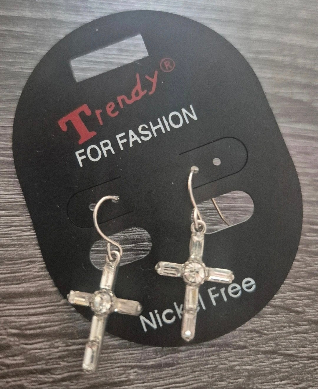 Trendy Kruis Oorbellen met Strass - Nikkelvrij, Overige materialen, Hangers, Ophalen of Verzenden, Zo goed als nieuw
