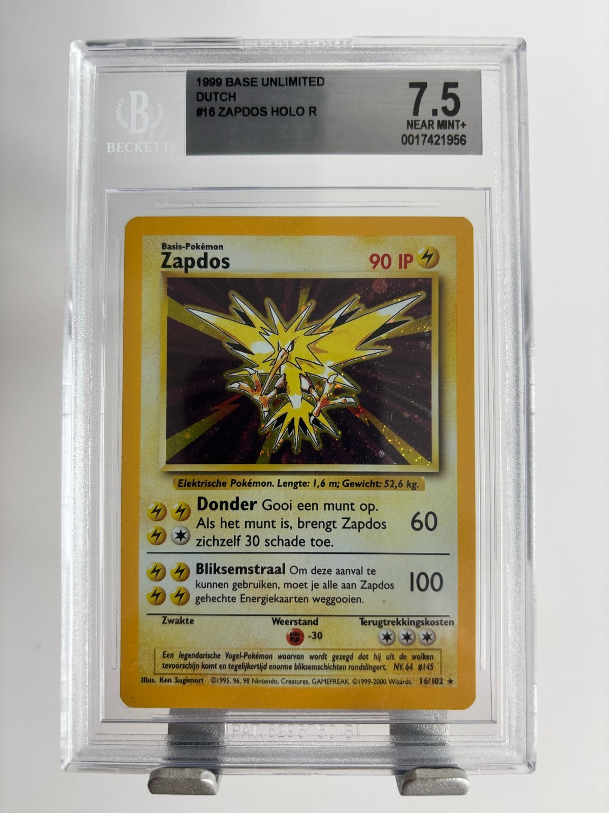 Pokémon Zapdos Holo 1999 Base Unlimited BGS 7.5, Ophalen of Verzenden, Zo goed als nieuw, Losse kaart
