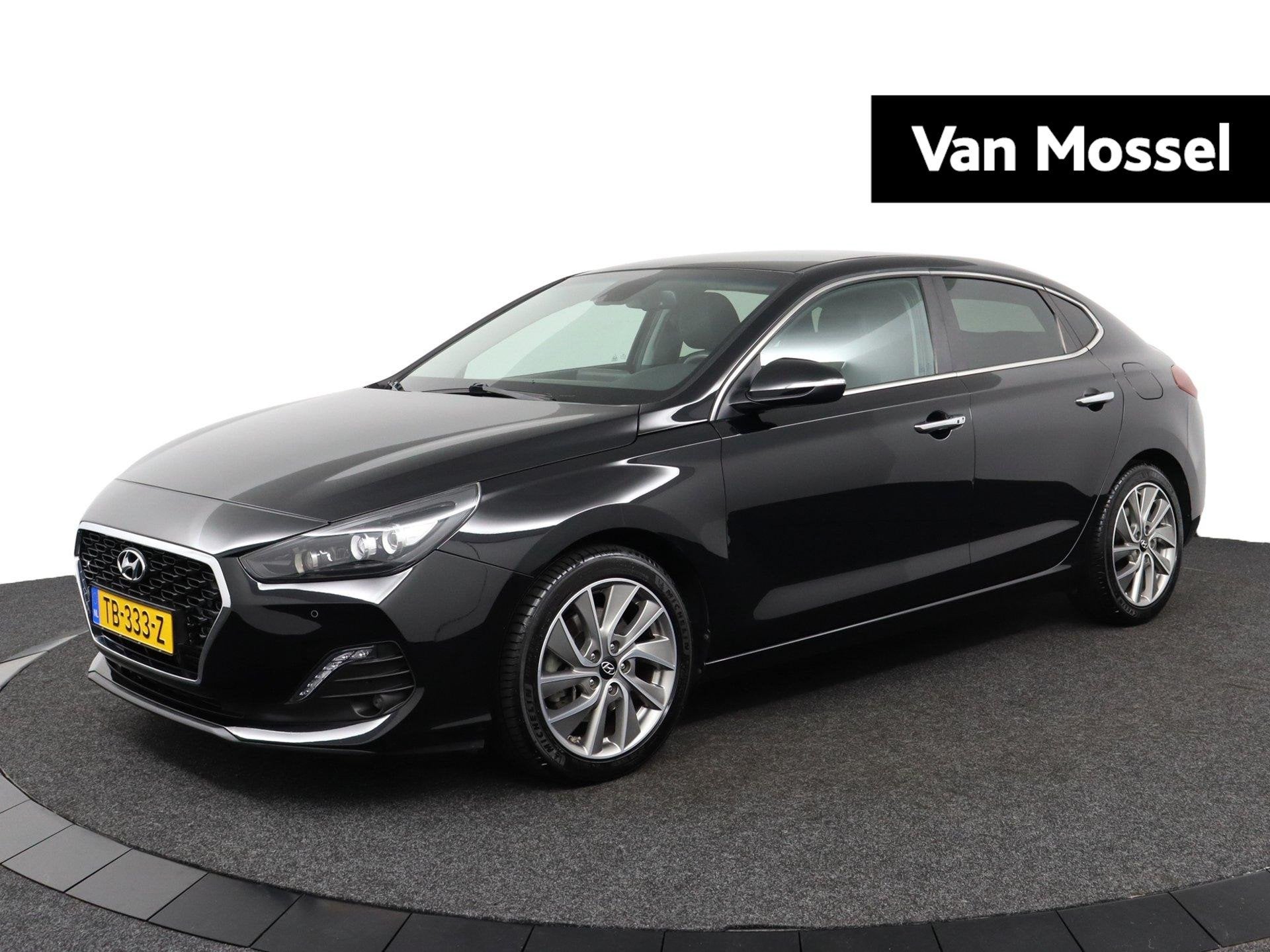 Hyundai i30 Fastback 1.0 T-GDI Premium, Auto's, Hyundai, Voorwielaandrijving, 12 maanden, Gebruikt, Euro 6