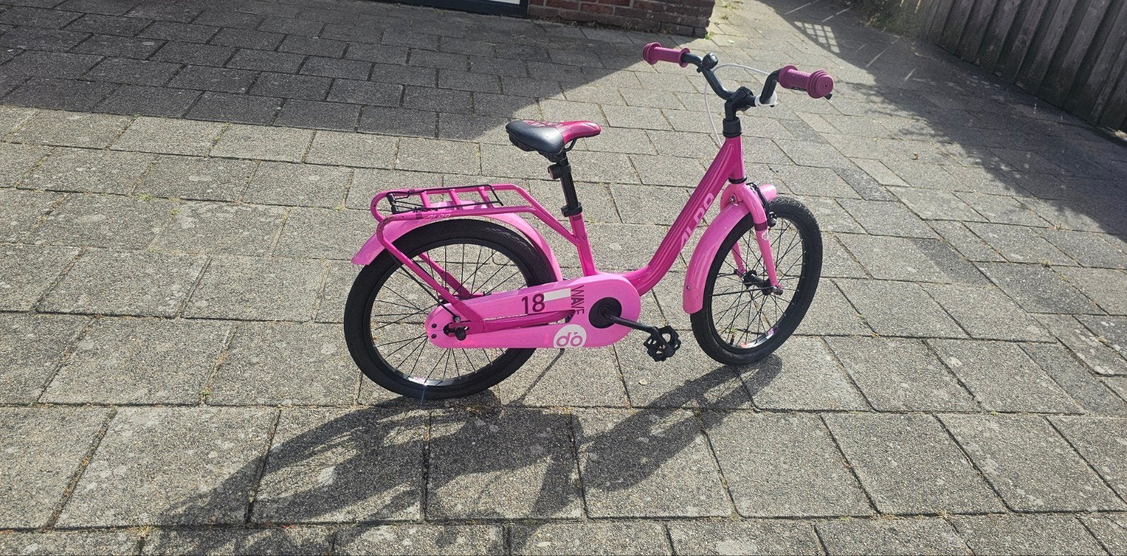 Roze/paars meisjesfiets 18 inch, Fietsen en Brommers, Fietsen | Kinderfietsjes, Ophalen of Verzenden, Gebruikt, 16 tot 20 inch