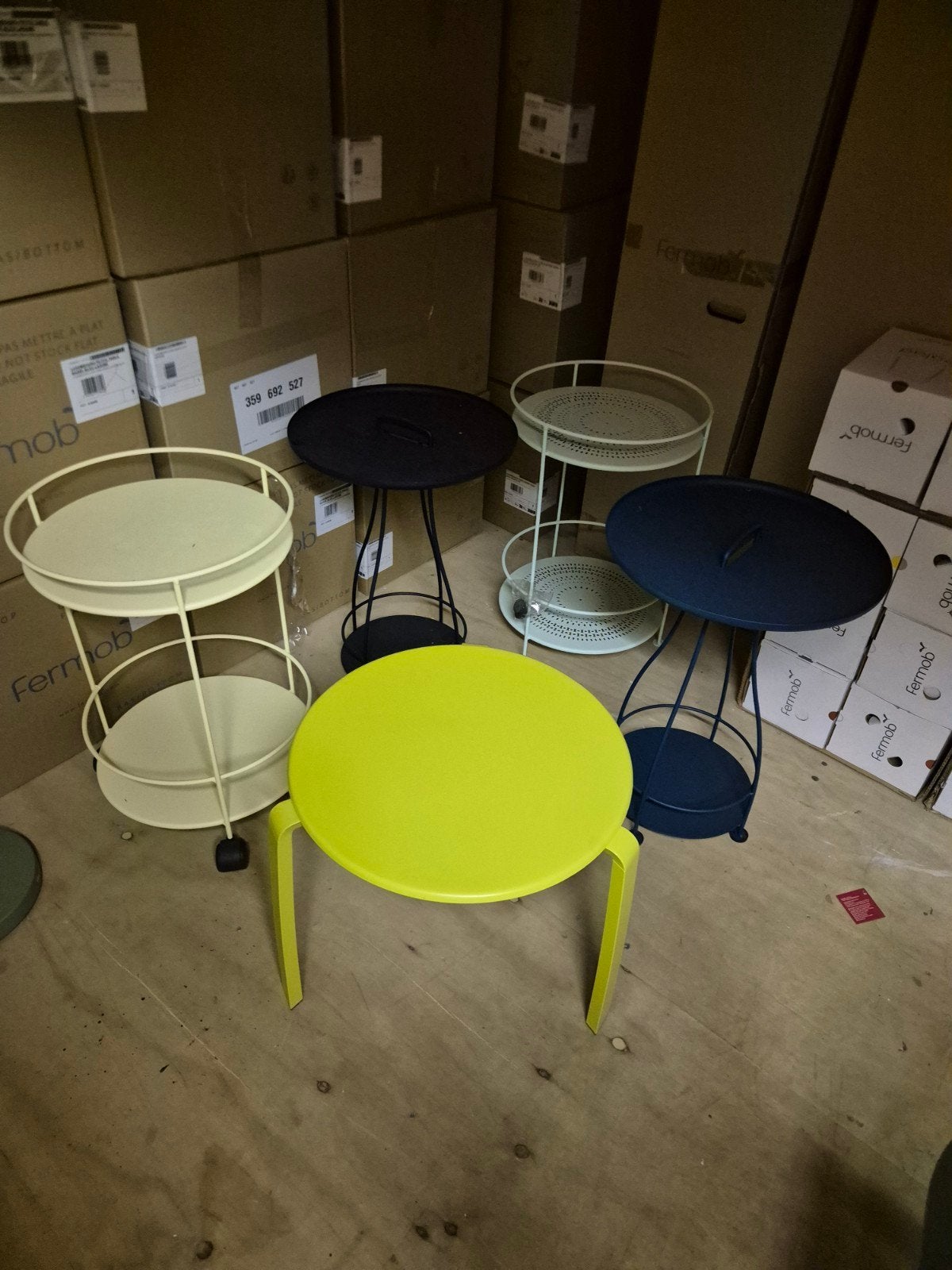 Nieuwe fermob alize bijzettafels div kleuren 239 euro p/st, Ophalen, Nieuw, Rechthoekig