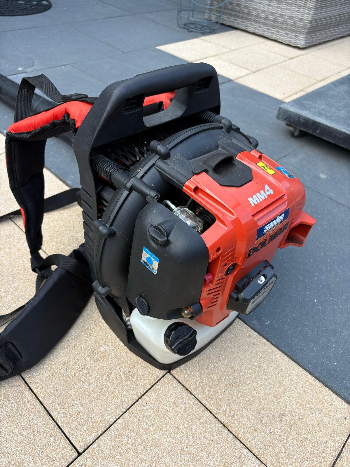 Dolmar MM4 Benzine Bladblazer - Zo goed als nieuw, Tuin en Terras, Ophalen, Zo goed als nieuw, Benzine, Ruggedragen