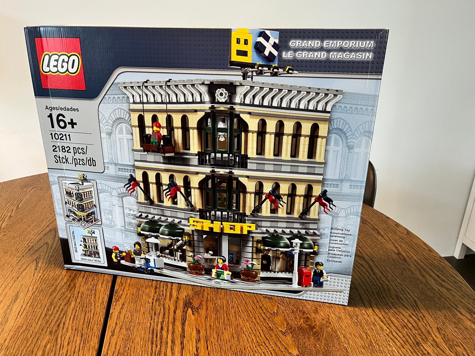 LEGO 10211 - Grand Emporium, Ophalen, Lego, Nieuw, Complete set