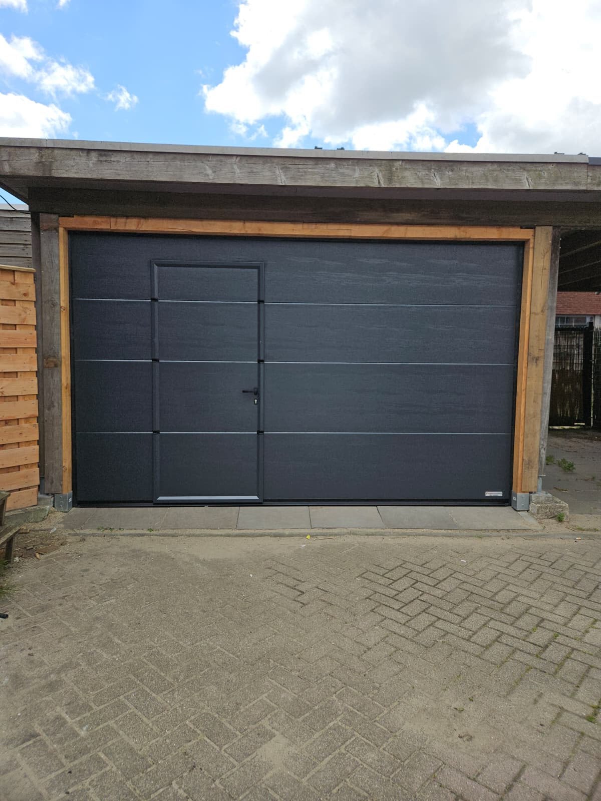 Alle maten NIEUWE Garagedeuren Gratis inmeten NL Actie, Ophalen of Verzenden, 120 cm of meer, 215 cm of meer, Garagedeur