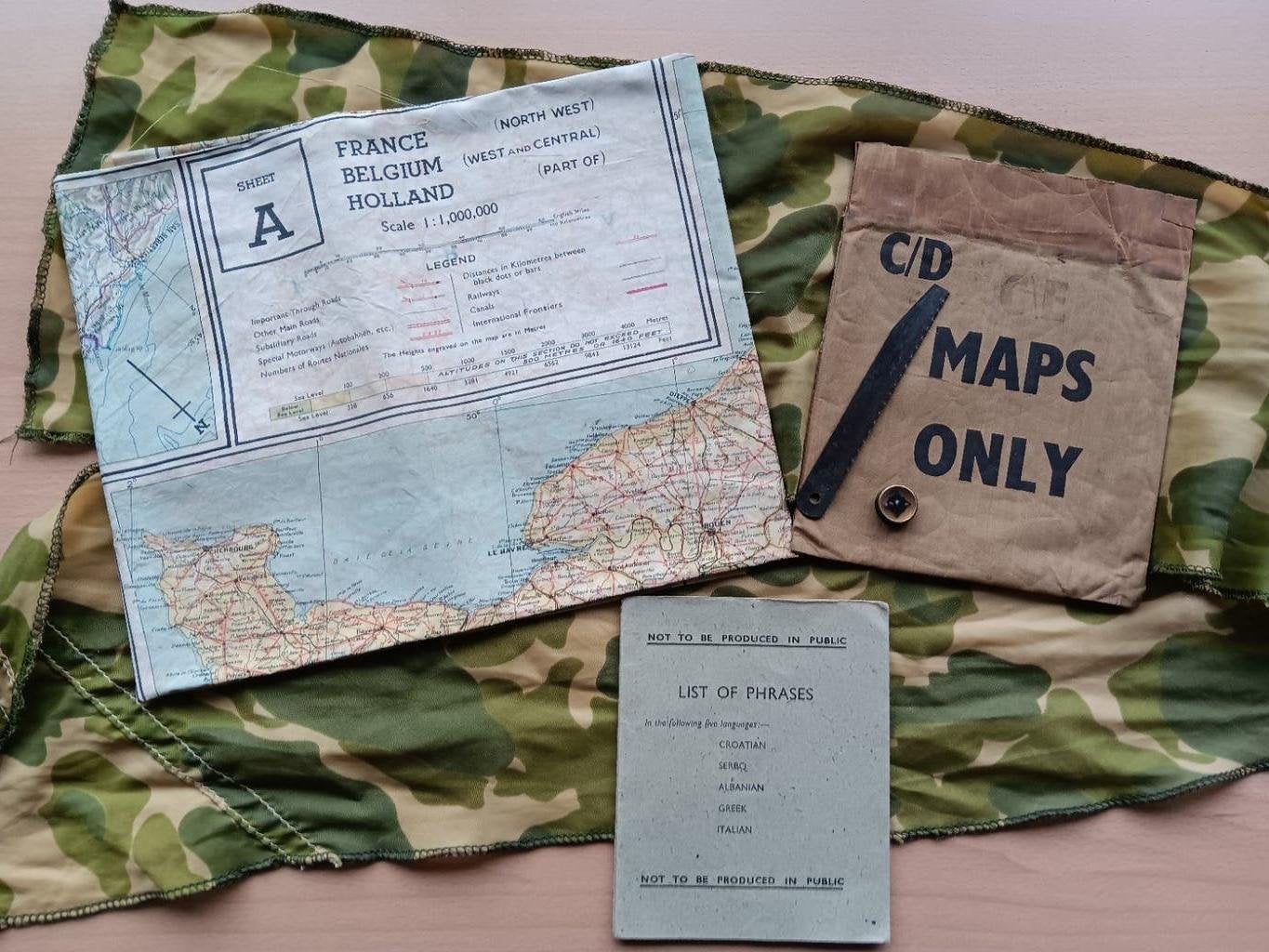 us ww2 escape maps paratroops, Verzamelen, Ophalen of Verzenden, Amerika, Overige typen