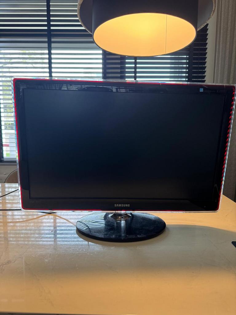 Samsung P2770HD 27 inch monitor / tv scherm met HDMI, HDMI, Full HD, Ophalen of Verzenden, Zo goed als nieuw