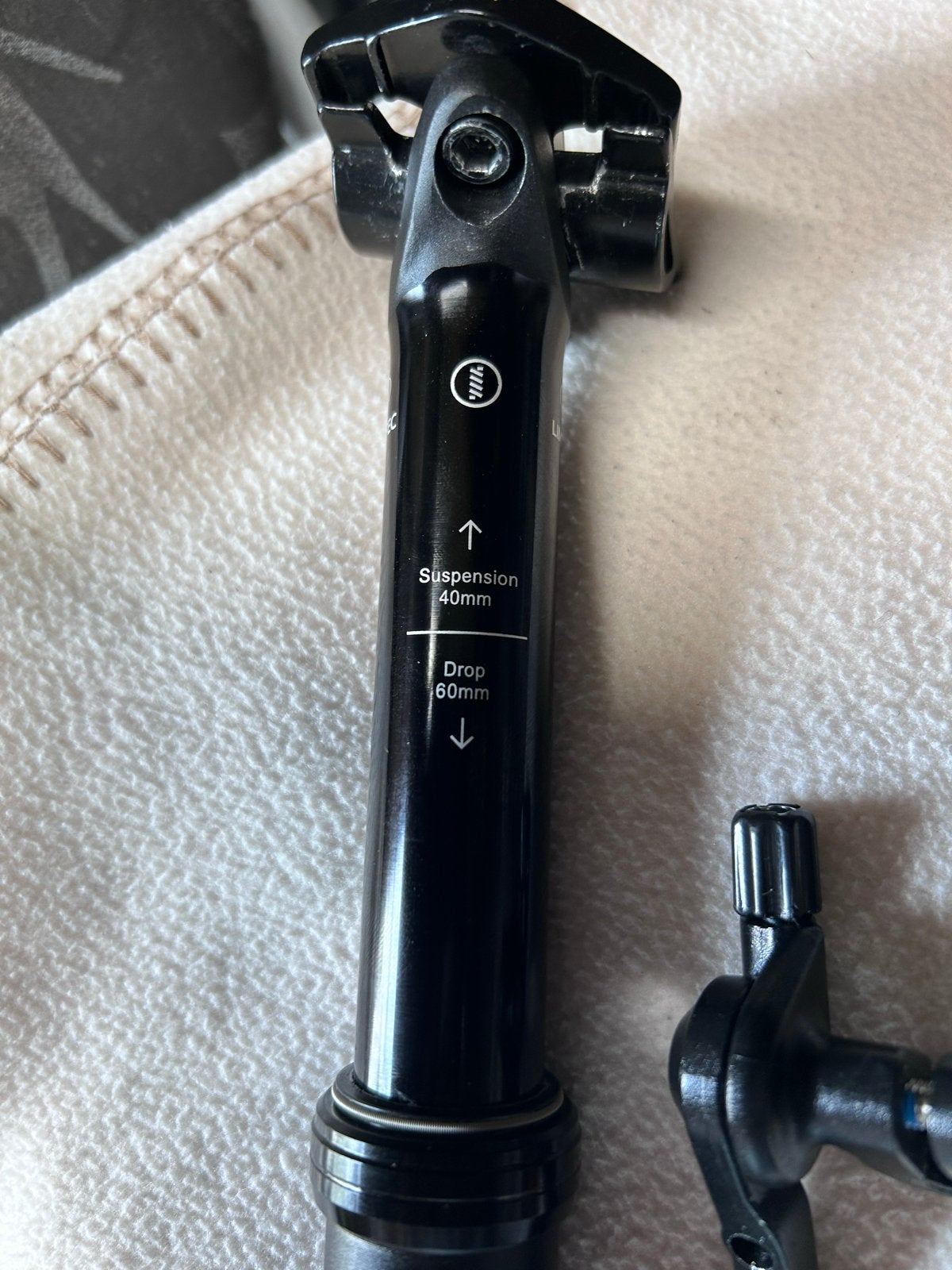 Limotec B3-100 Dropper Post - Zadelpen met Verstelbare Hoogt, Ophalen of Verzenden, Zo goed als nieuw, Mountainbike, Zadel