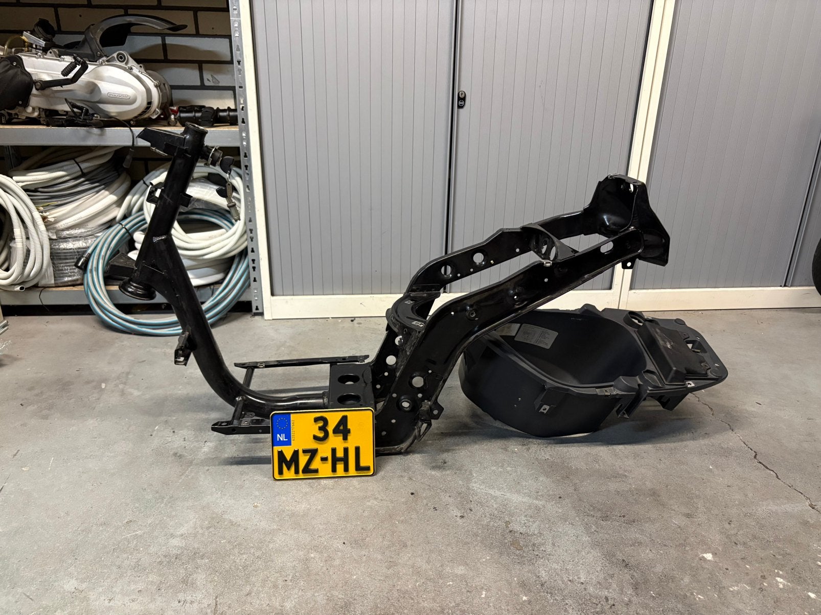 Piaggio zip a1 100cc m25 frame zonder wok, Ophalen, Zo goed als nieuw, Frame