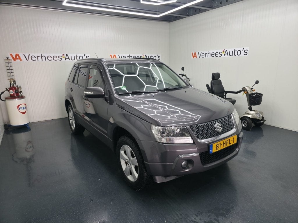 Suzuki Grand Vitara 2.4 Exclusive 4x4 (bj 2008), Auto's, Suzuki, Stof, Gebruikt, 4 cilinders, 1850 kg