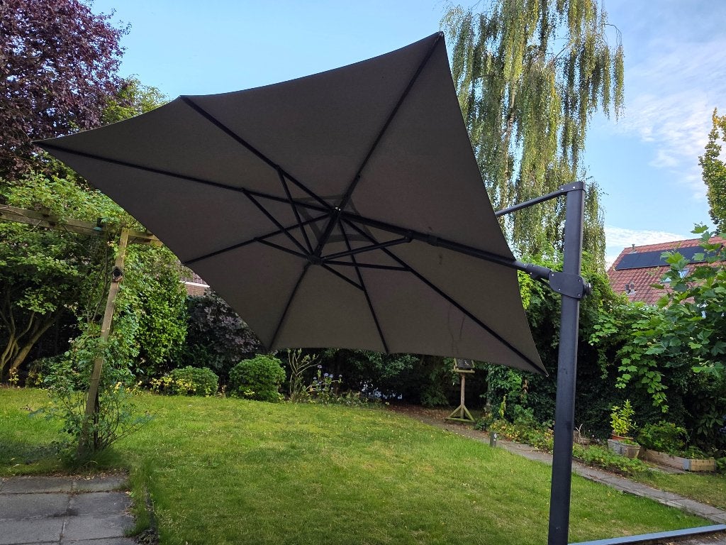 Parasol, Tuin en Terras, Ophalen, Zo goed als nieuw, Zweefparasol, Verstelbaar