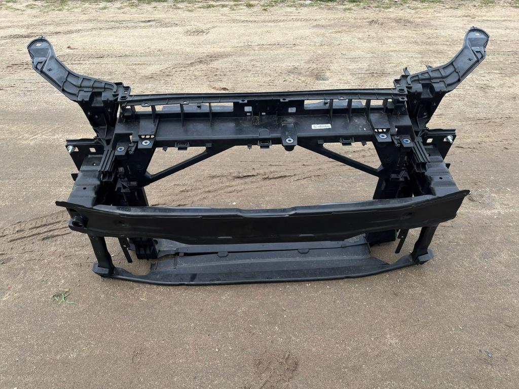 Audi A3 8Y0 Balk en front, Ophalen of Verzenden