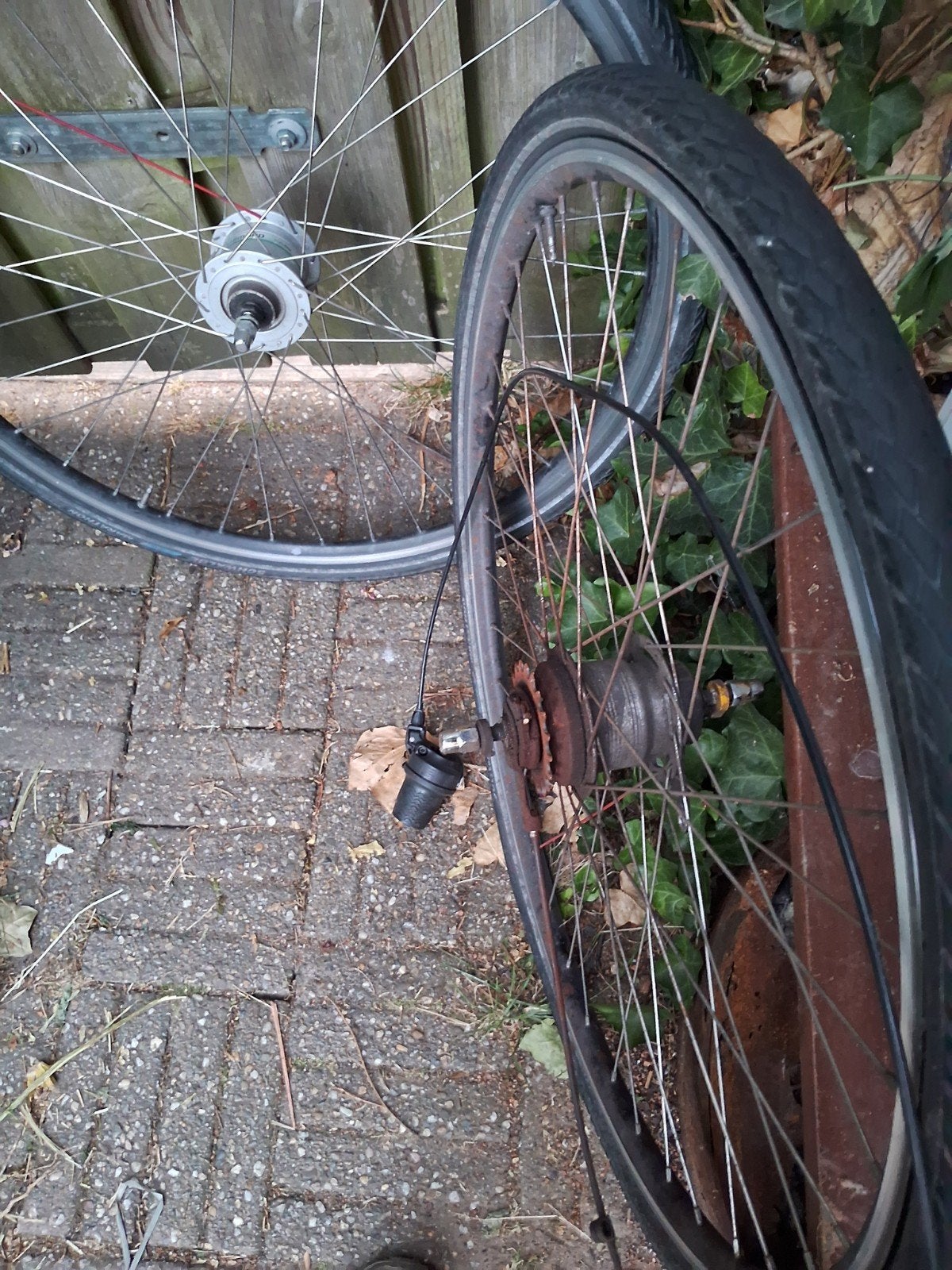 voor en achterwiel 28 inch n7 terugtraprem en set met roller, Gebruikt, Aluminium, Stadsfiets, Ophalen