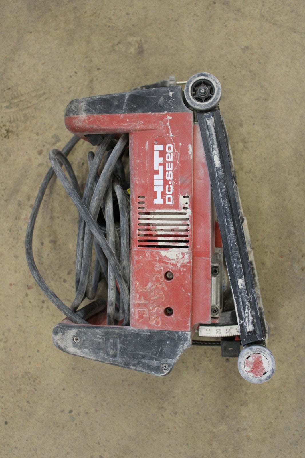 Hilti muur/ sleuven frees, Doe-het-zelf en Verbouw, Gereedschap | Overige machines, Ophalen of Verzenden, Zo goed als nieuw