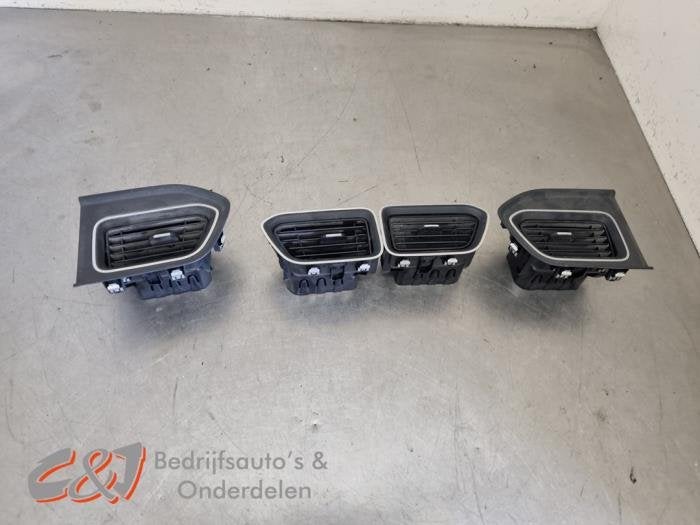 Luchtrooster Dashboard van een Renault Master, Gebruikt, -, Renault, -