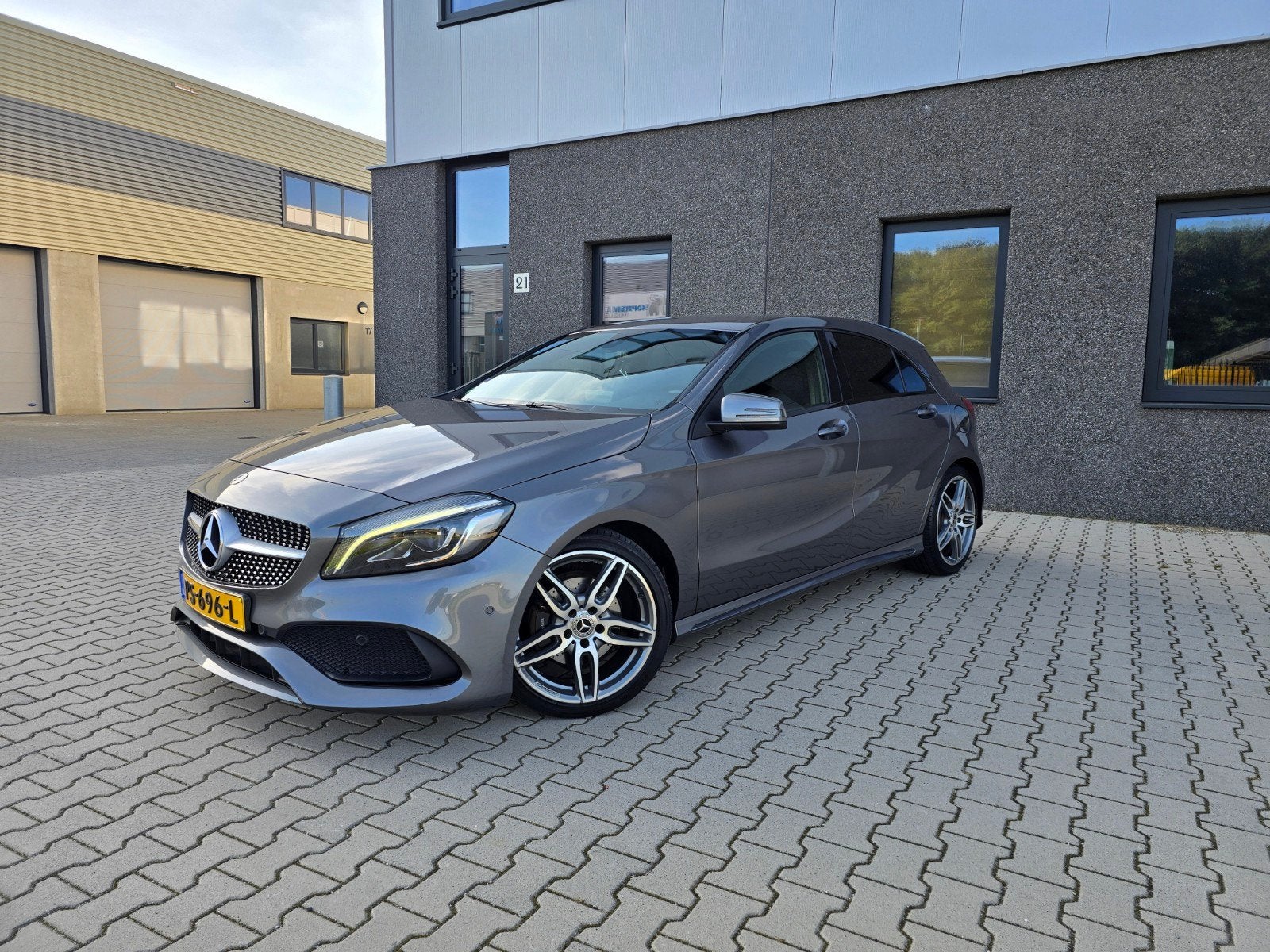 Foto 2 van Mercedes-Benz A180 I 7G-DCT I Carplay I APK 9/2027