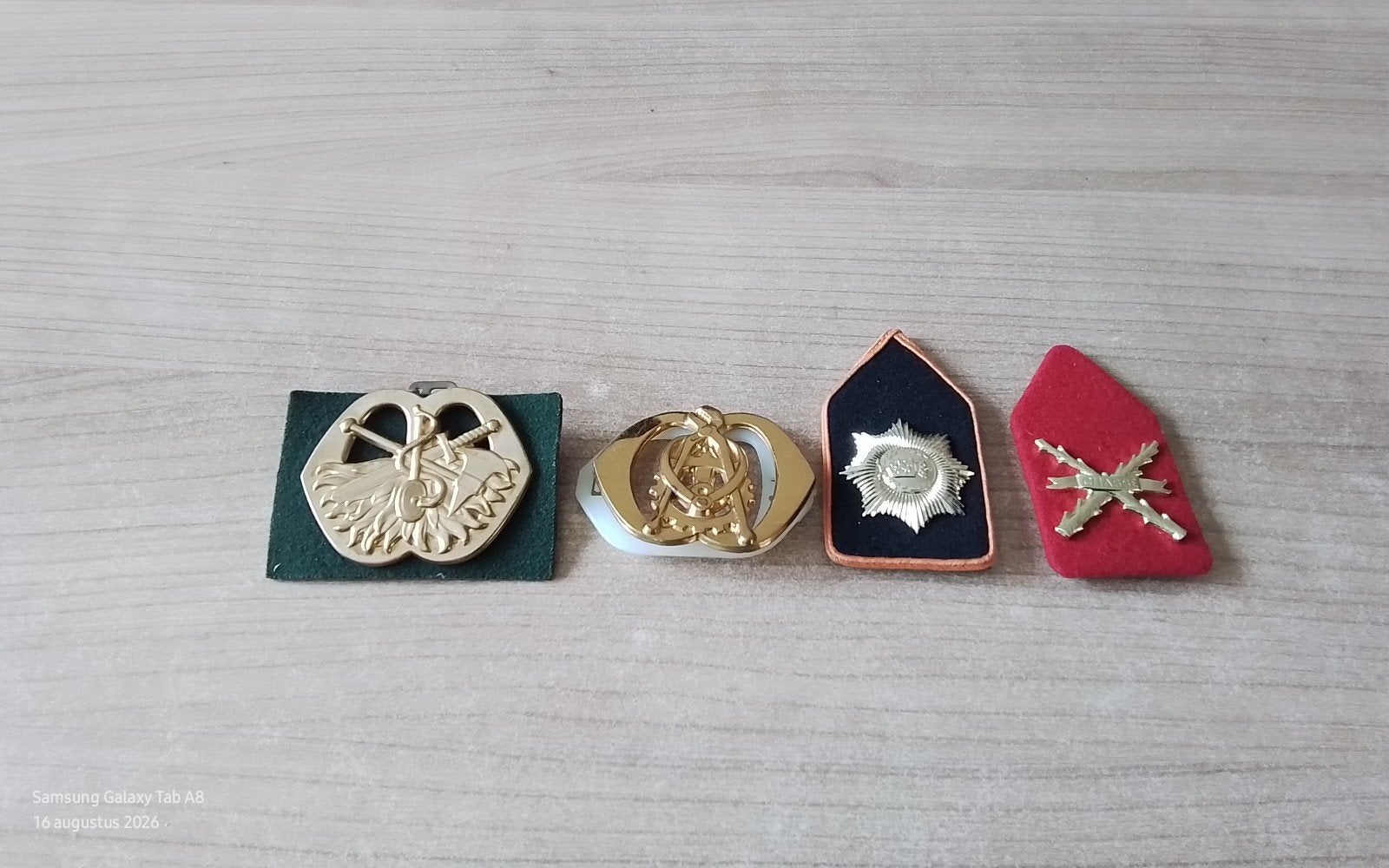 Heutsz baretten 1967, kraag Chasse, baret 1e model, Ophalen of Verzenden, Landmacht, Nederland, Embleem of Badge