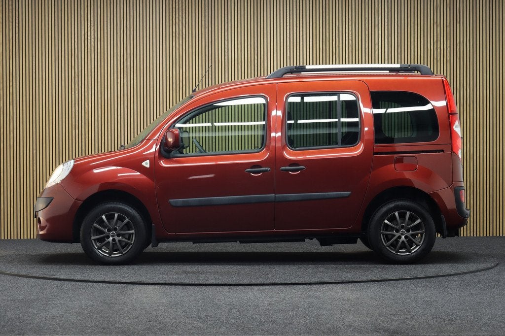 Renault Kangoo Rolstoelauto 3+1 1.6-16V Privilège | Cruise-, Auto's, Renault, 12 maanden, Stof, Gebruikt, 4 cilinders