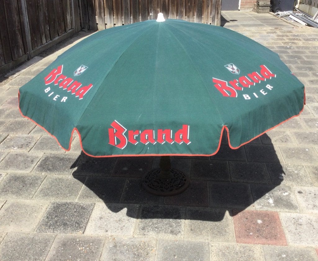 Brandbier Parasol met stok. (Stok niet op foto), Ophalen of Verzenden, Zo goed als nieuw, Brand