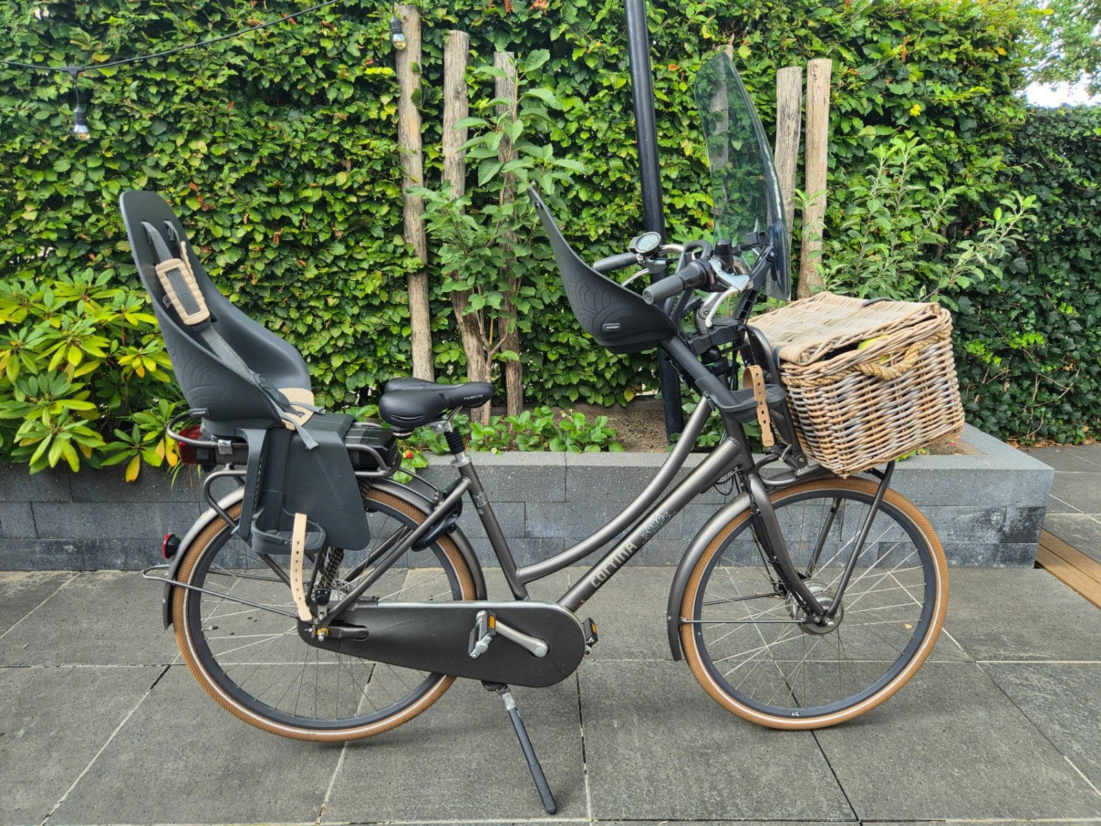 cortina e u4 family, 0 zitjes, Dubbele standaard, Ophalen, Overige merken