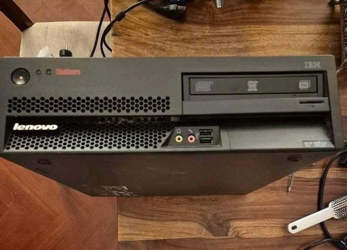 Lenovo ThinkCentre MT-M 8810-AJ9 Desktop PC, Computers en Software, Desktop Pc's, Gebruikt, Onbekend, HDD, Minder dan 4 GB, Ophalen of Verzenden