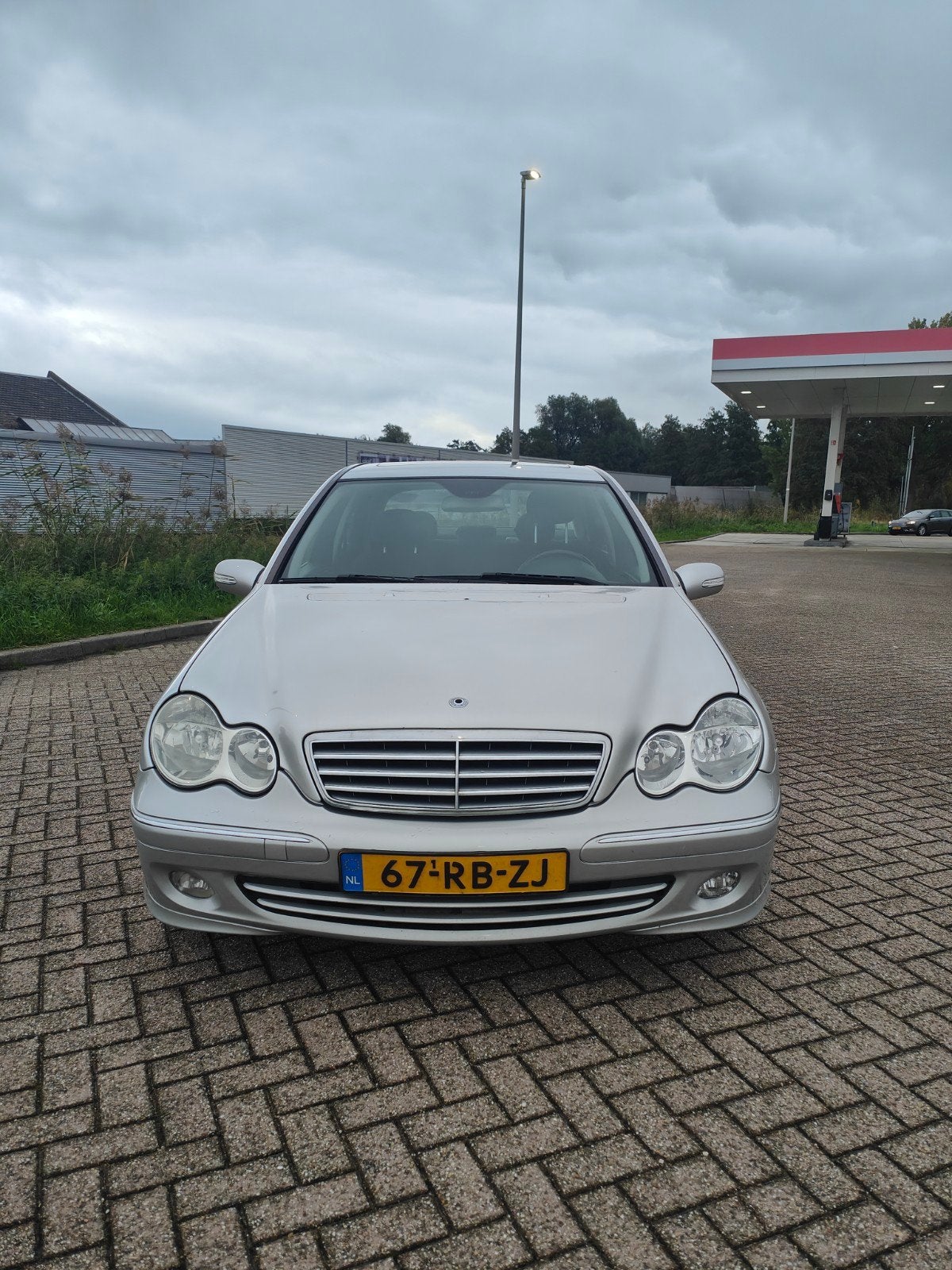 Mercedes-Benz C-Klasse 2.6 C240 LPG  Sedan AUT 2005 Grijs, Auto's, Automaat, Achterwielaandrijving, 2597 cc, Particulier