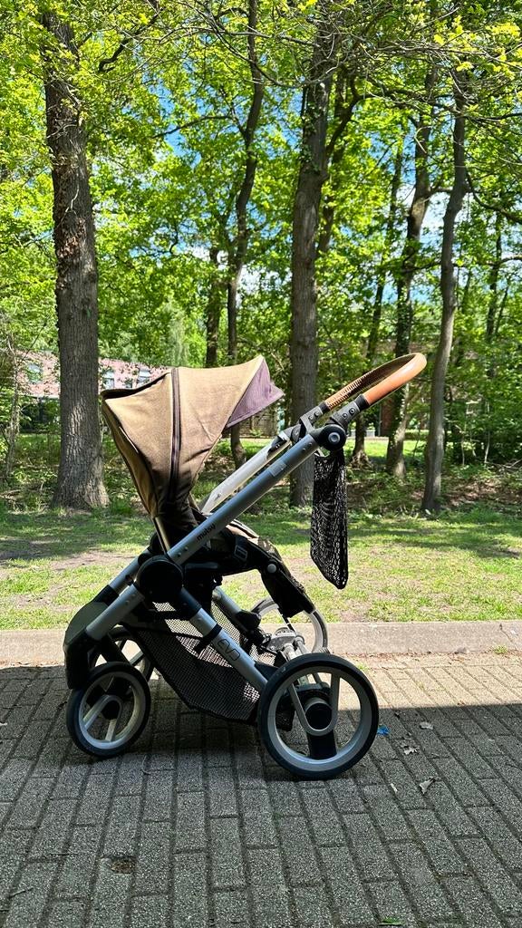 Mutsy kinderwagen met voetenzak voor koude maanden, Gebruikt, Verstelbare duwstang, Mutsy, Ophalen