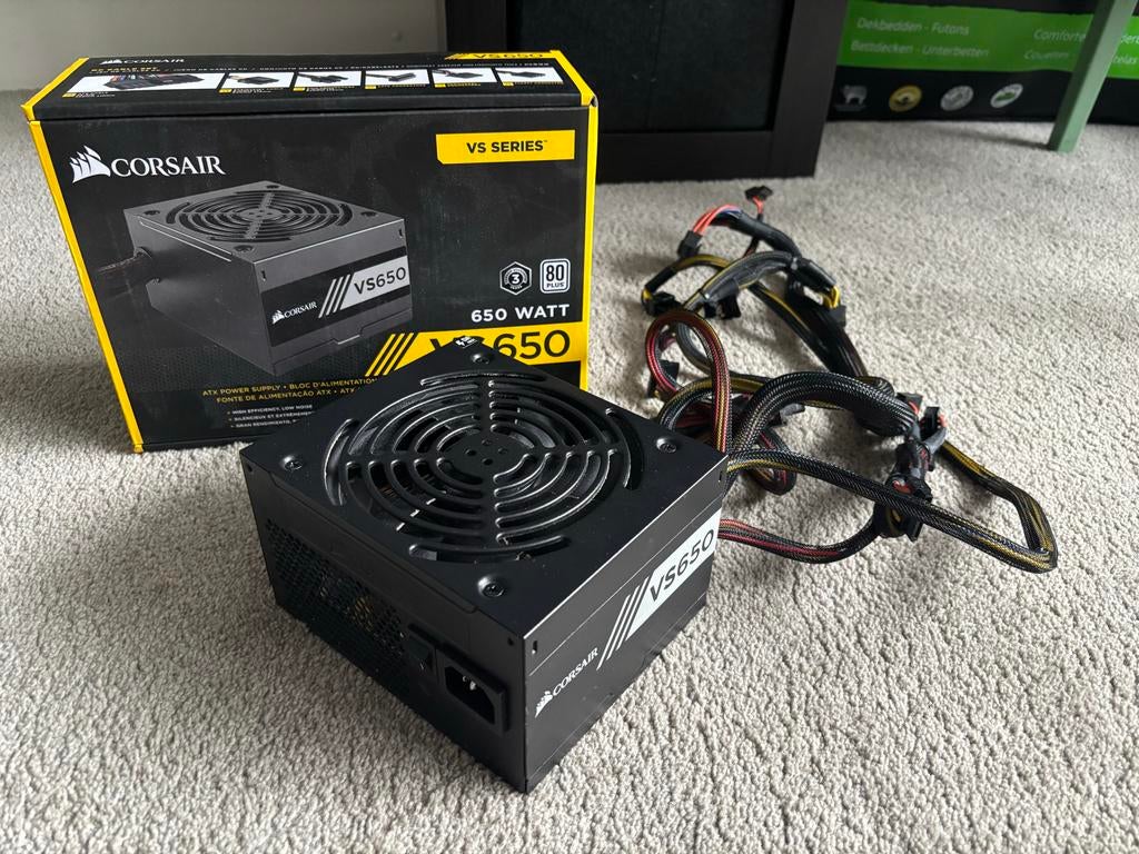Corsair VS650 Non-Modulaire Voeding, Computers en Software, Interne voedingen, Ophalen of Verzenden, Gebruikt