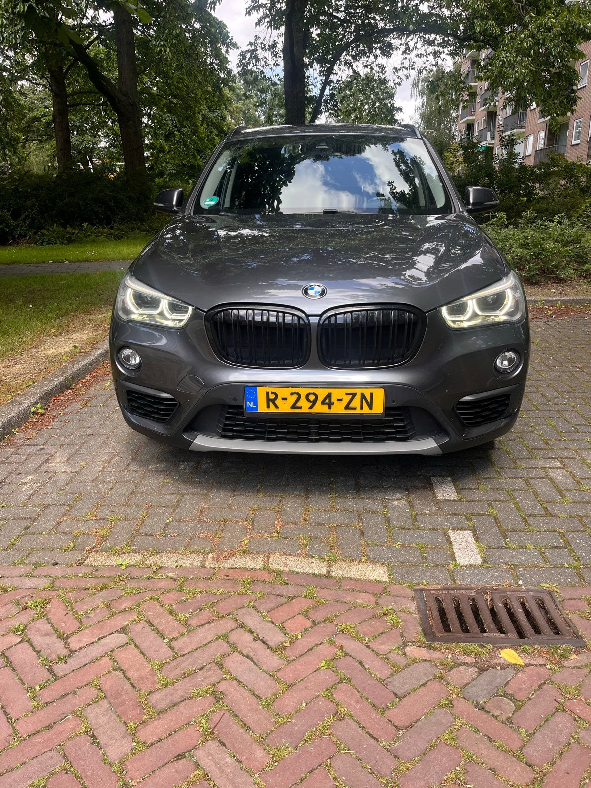 BMW X1 Sdrive18i 136pk Aut 2016 Grijs, Auto's, BMW, Particulier, X1, ABS, Achteruitrijcamera, Adaptive Cruise Control, Airbags