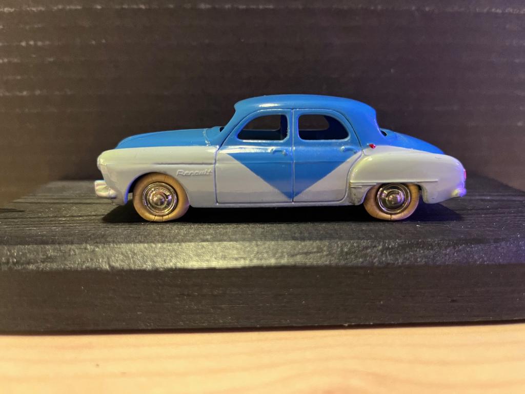 CIJ Models Renault Fregatte Sedan, Hobby en Vrije tijd, Modelauto's | 1:43, Ophalen of Verzenden, Zo goed als nieuw, Auto, Overige merken