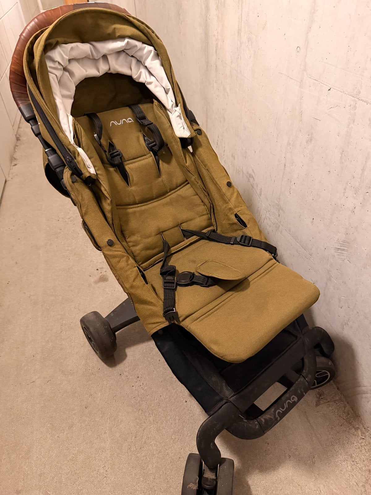 Nuna kinderwagen - Compact en stijlvol, Kinderen en Baby's, Kinderwagens en Combinaties, Ophalen, Gebruikt, Kinderwagen, Overige merken