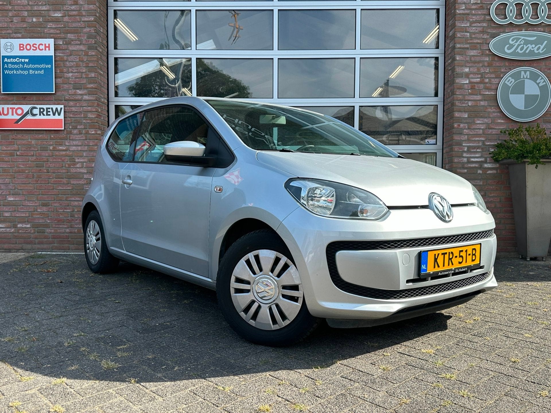 Volkswagen UP! 1.0 high up! BlueMotion, Auto's, Voorwielaandrijving, Stof, Gebruikt, 840 kg