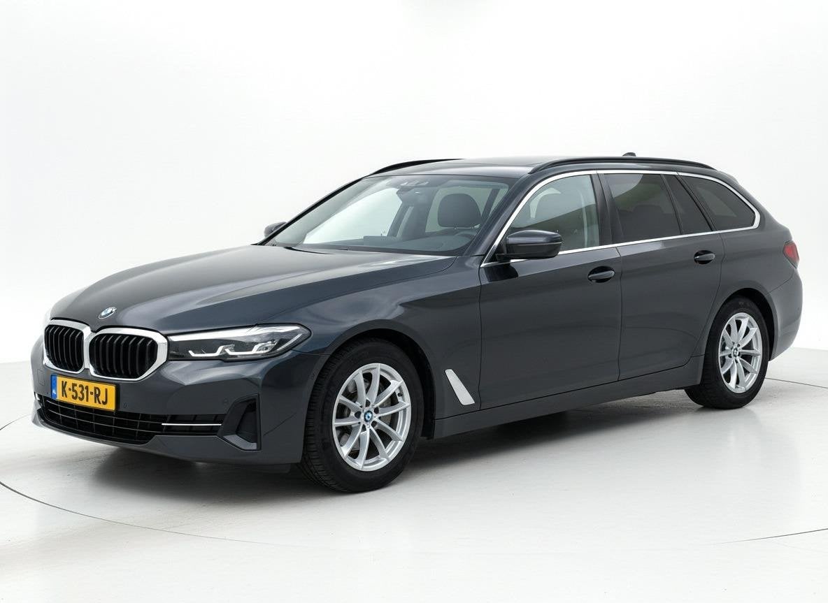 Foto 25 van BMW 5-serie Touring 520i High Executive