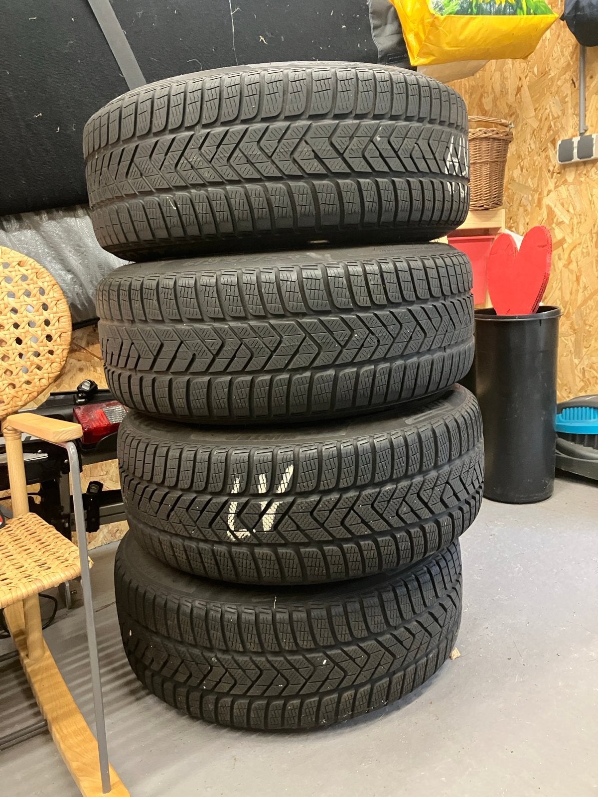 Winterbanden met velgen voor Tesla Model Y