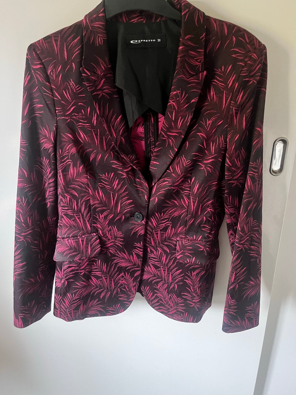 Expresso Jasje met Roze Bladprint - Maat 38), Maat 38/40 (M), Zwart, Ophalen of Verzenden, Zo goed als nieuw