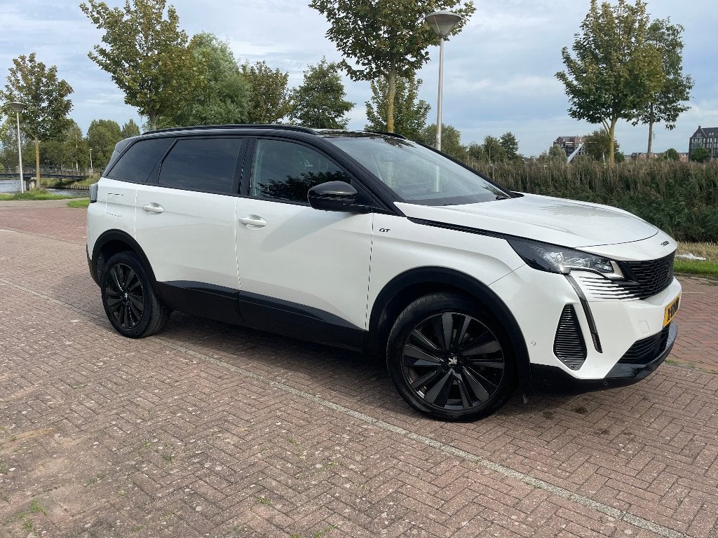 Peugeot 5008 GT 1.2 Turbo BLACK PACK | Dealeronderhouden, Dealer onderhouden, Zwart, 1199 cc, 7 stoelen
