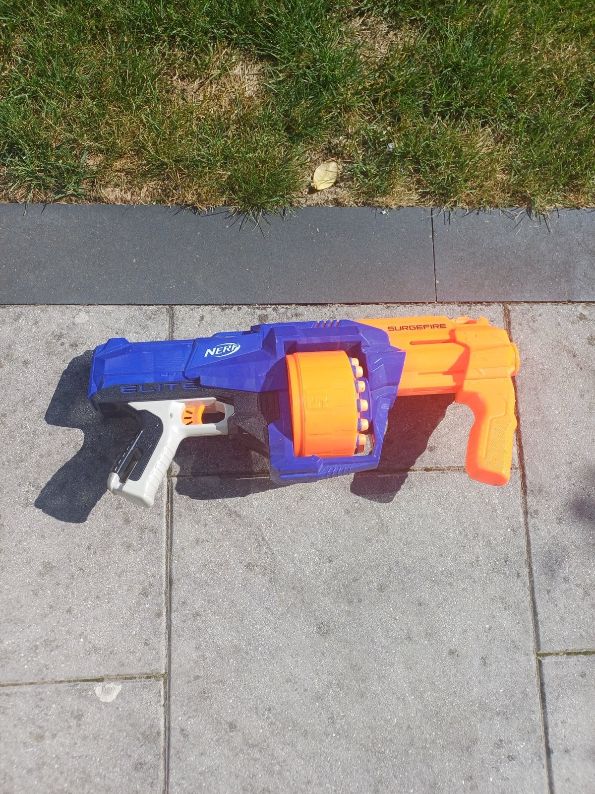 Nerf Elite Surgefire met 15 kogeltjes, Ophalen of Verzenden, Zo goed als nieuw, Jongen of Meisje