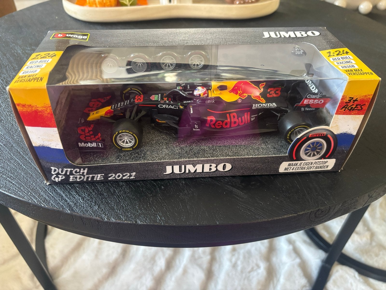 Bburago Red Bull Racing RB16B Max Verstappen 2021 1:24, Hobby en Vrije tijd, Ophalen of Verzenden, Nieuw, Auto, Overige merken