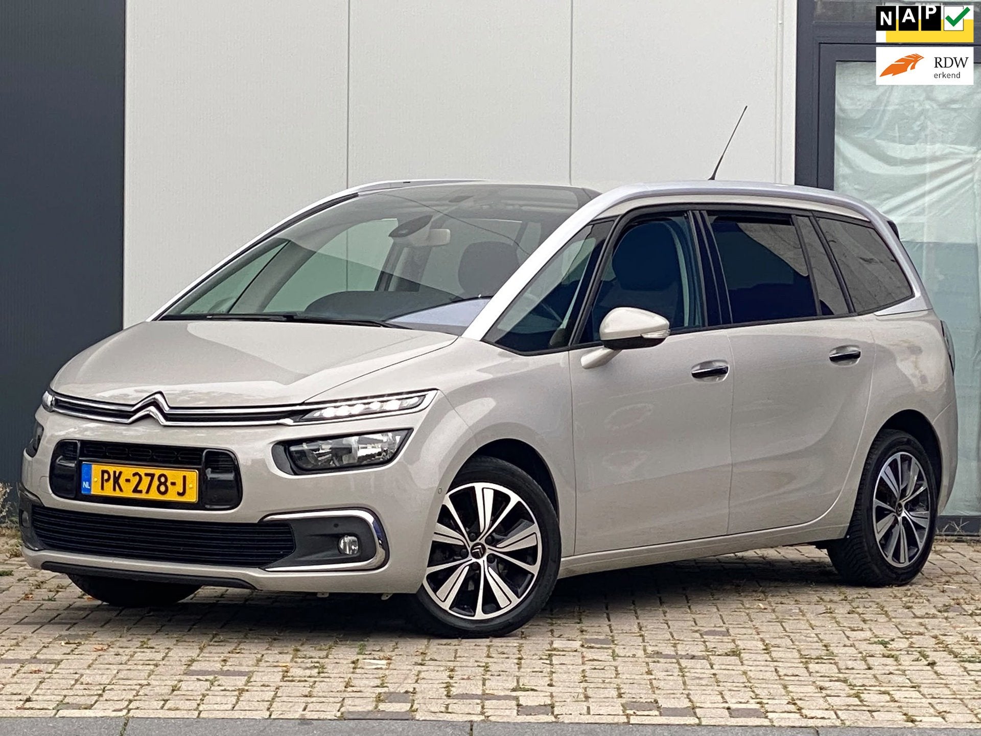 Citroen Grand C4 Picasso 1.6 BlueHDi Business 7 persoons Nav, Auto's, Dealer onderhouden, 1334 kg, Gebruikt, Euro 6