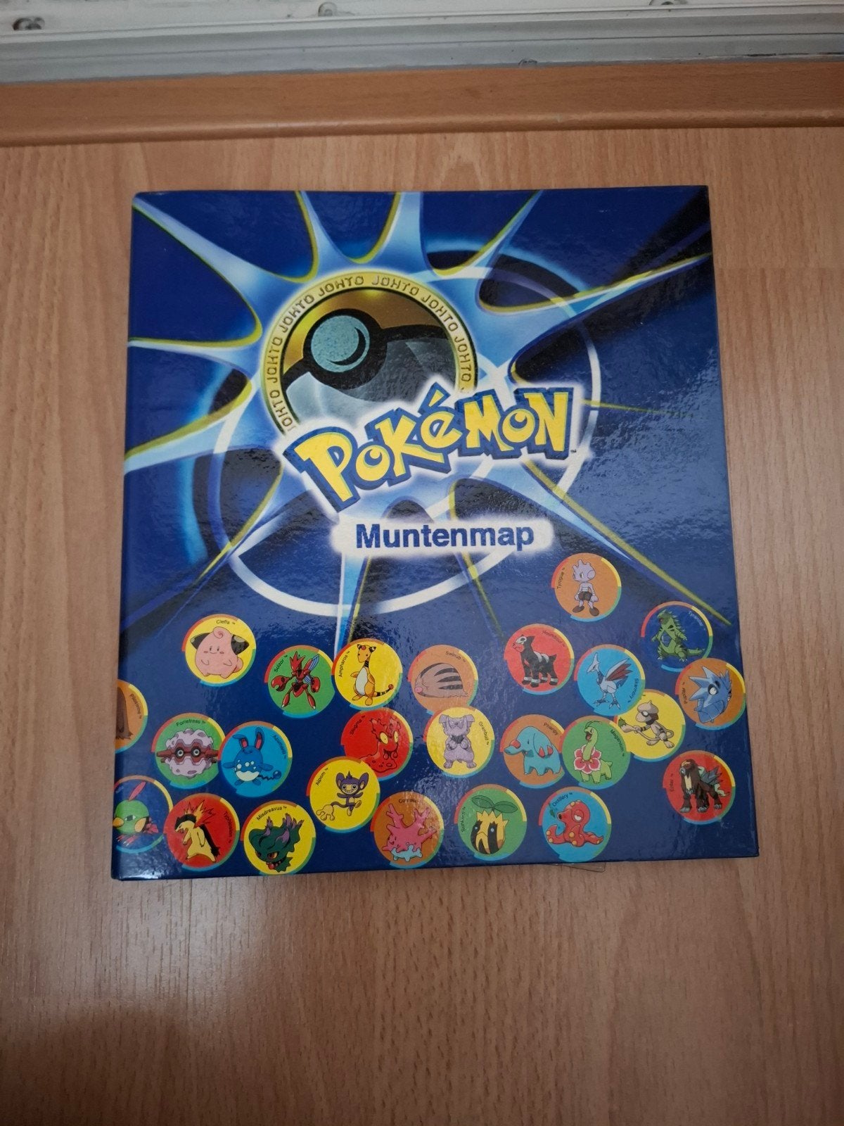 Pokémon Muntenmap met Munten - Johto Collectie, Ophalen of Verzenden, Gebruikt, Overige typen