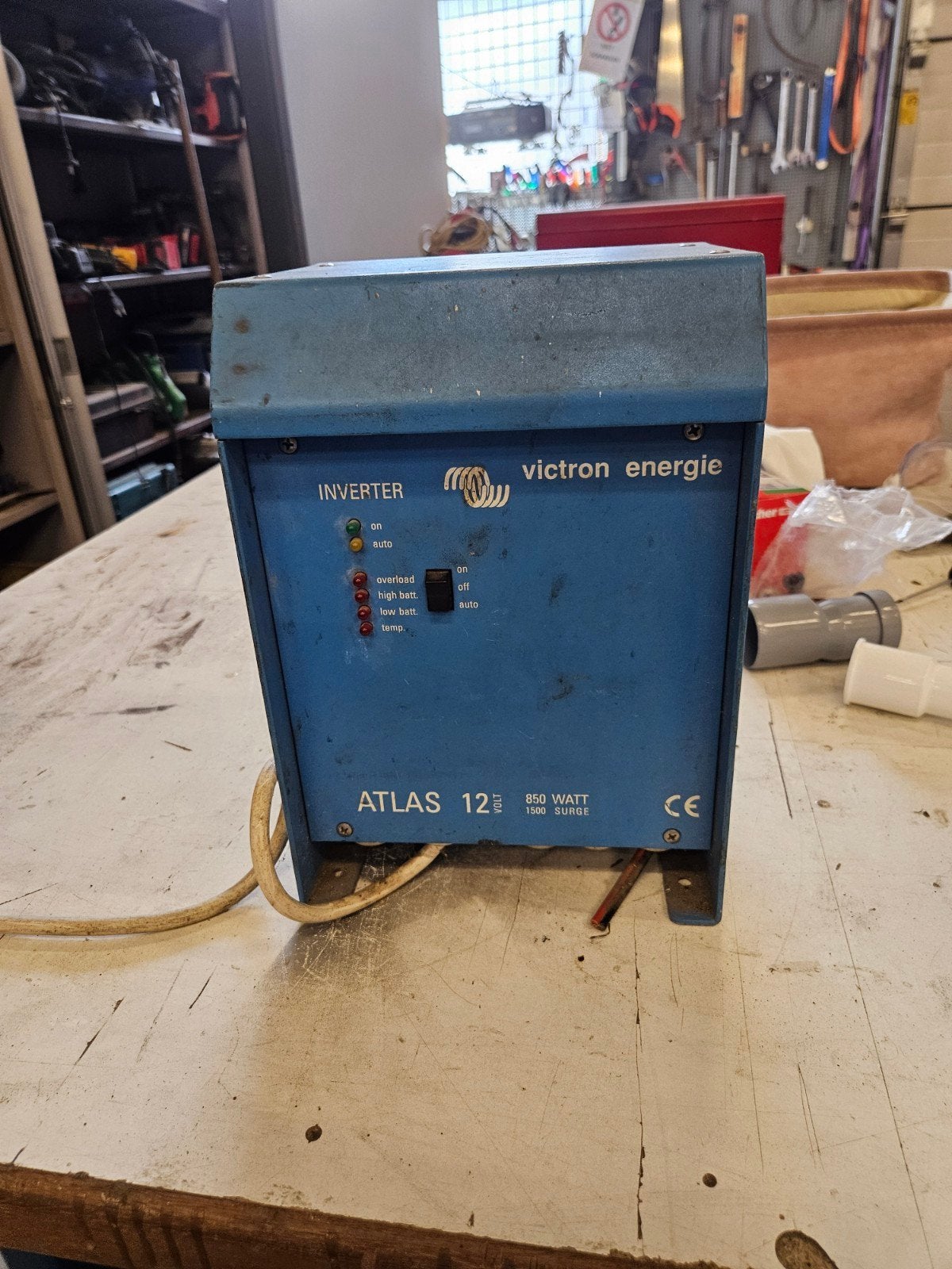 Victron Energie Atlas 12 Inverter 850W, Ophalen