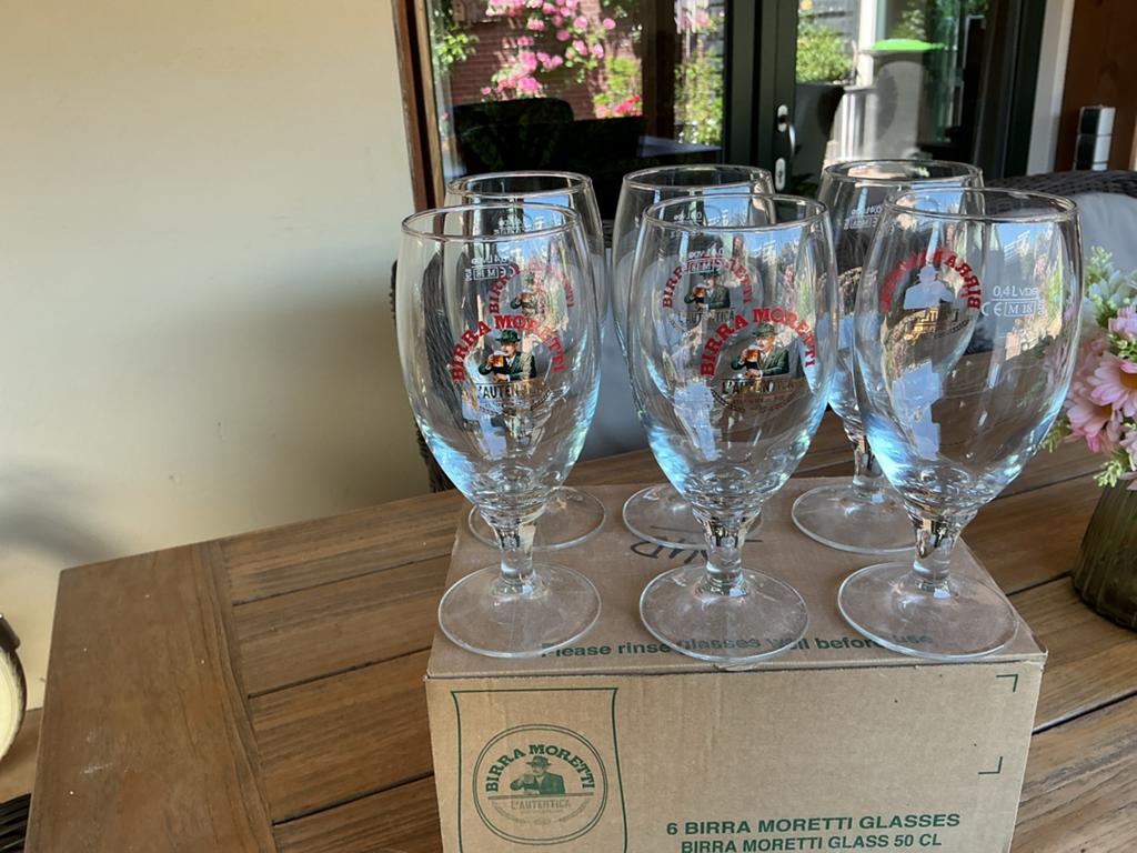Set van 6 Birra Moretti bierglazen 50 cl, Huis en Inrichting, Nieuw, Ophalen of Verzenden, Meerkleurig, Overige merken