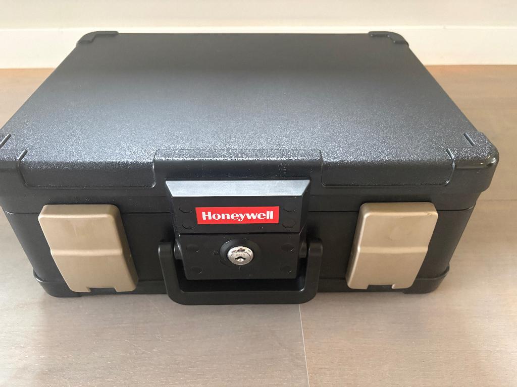 Honeywell brandwerende kluis/documentenkoffer, Ophalen of Verzenden, Zo goed als nieuw