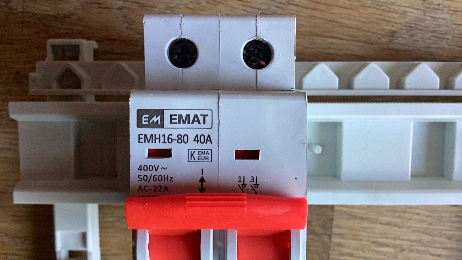 Hoofdschakelaar elektra met rek voor stoppenkast, Ophalen of Verzenden, Gebruikt, Emat, Schakelaar