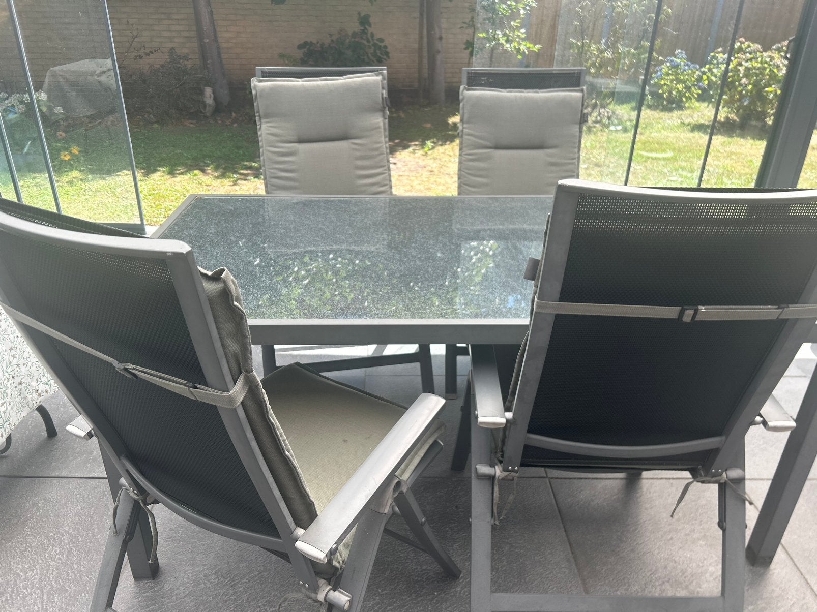 Tuintafel met 4 stoelen, Ophalen, Zo goed als nieuw, Aluminium