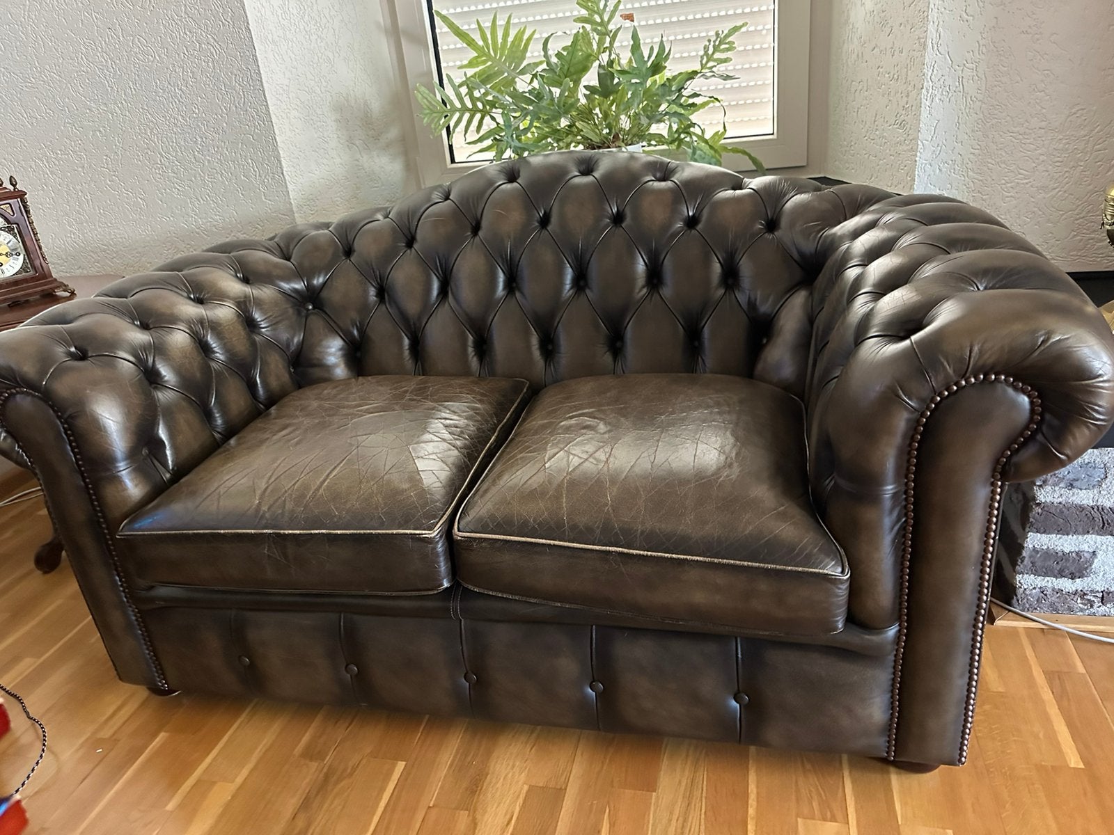 My Way Chesterfield 2 persoons banken 2 stuks, Huis en Inrichting, Ophalen, Gebruikt, Chesterfield, Tweepersoons